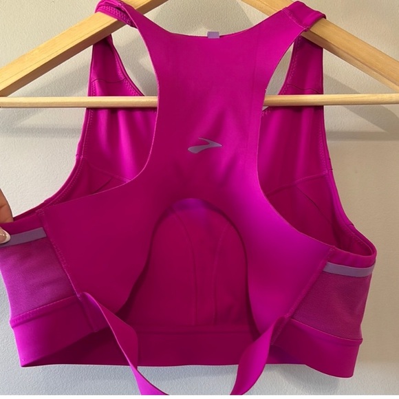 Brooks Vibrant Pink Sports Bra - Picture 3 of 8